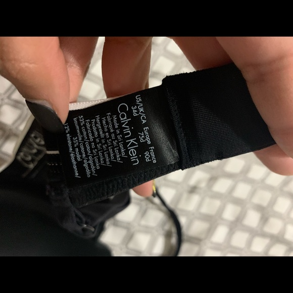 Calvin Klein Bra - Picture 2 of 2